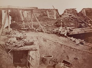 第二次中国戦争、1860年の北京での戦いの後の英仏の砦 作： English Photographer